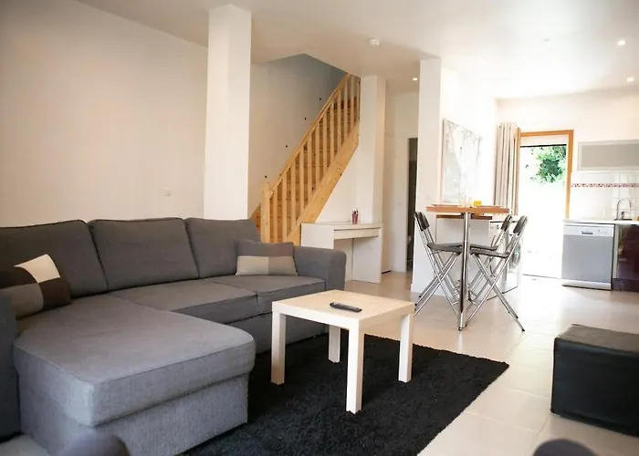 Appart\'Hotel L\'Arbonnaise - Calme & Chic